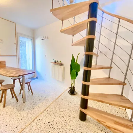 Nyaraló - Le Lys - Magnifique Maisonnette Avec Terrasse Poitiers