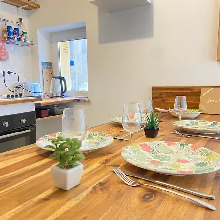 - Le Lys - Magnifique Maisonnette Avec Terrasse Hébergement de vacances Poitiers