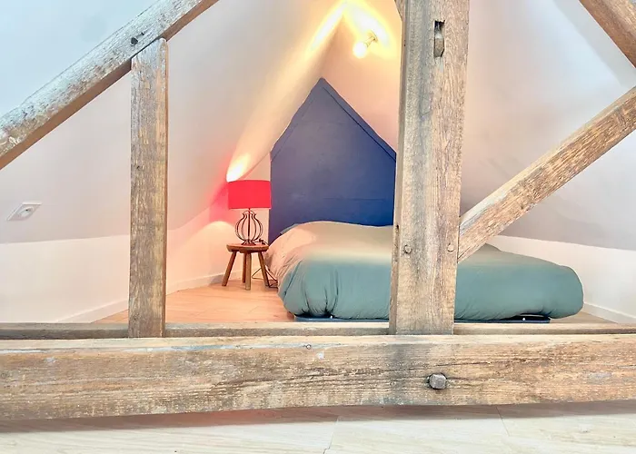 Holiday home - Le Lys - Magnifique Maisonnette Avec Terrasse Poitiers