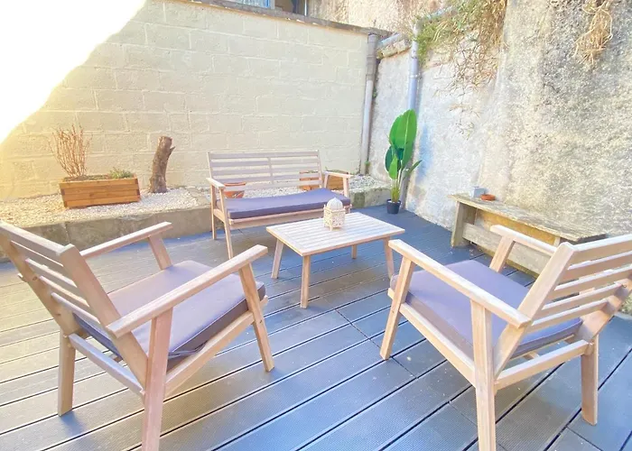 - Le Lys - Magnifique Maisonnette Avec Terrasse 푸아티에